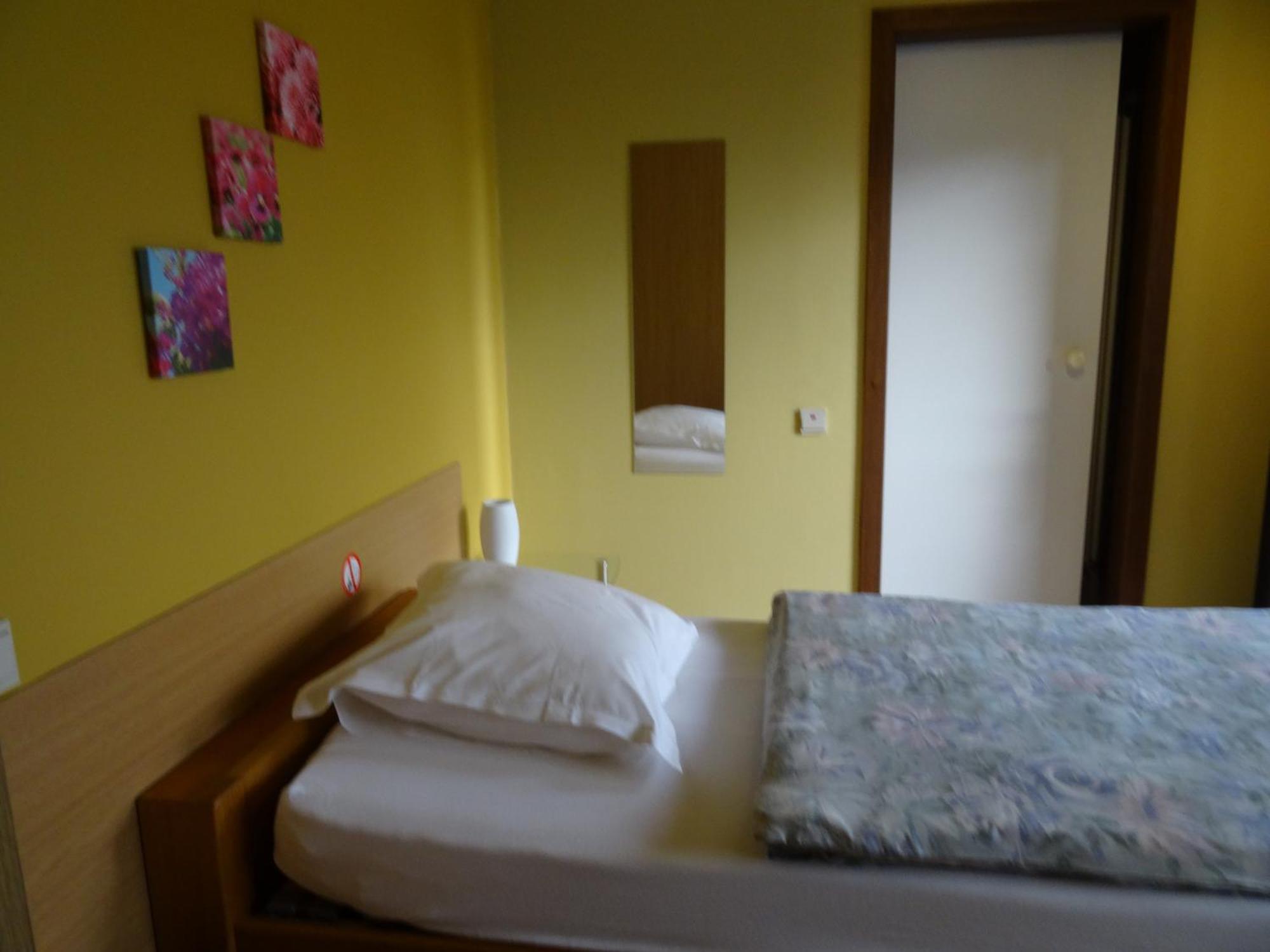 Hostellerie Daiseldaele Dadizele Quarto foto